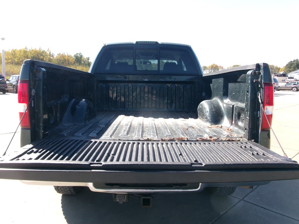 Photo 12 of this FORD F150 XLT
