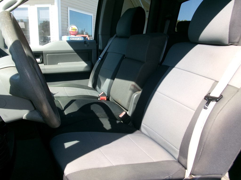 Photo 16 of this FORD F150 XLT
