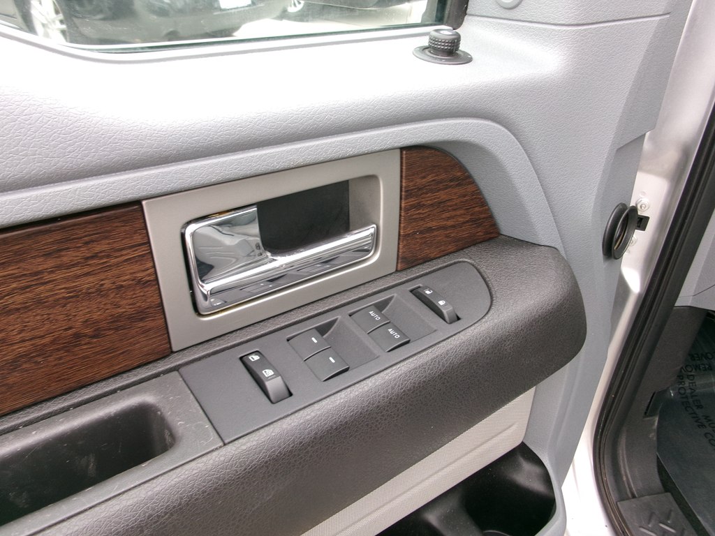 Photo 17 of this FORD F150