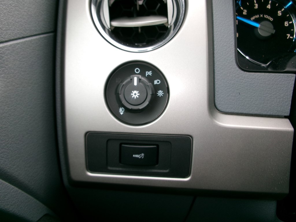 Photo 47 of this FORD F150