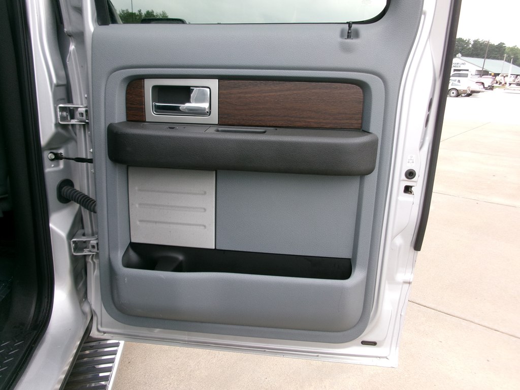 Photo 39 of this FORD F150
