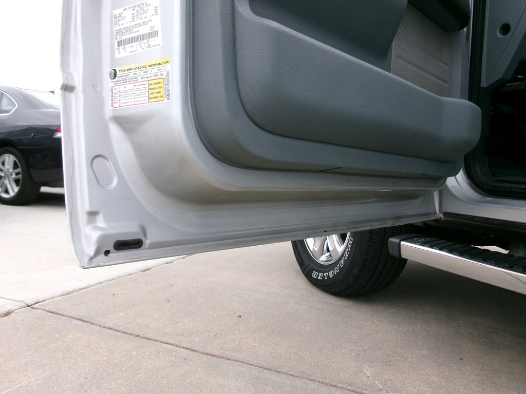 Photo 19 of this FORD F150