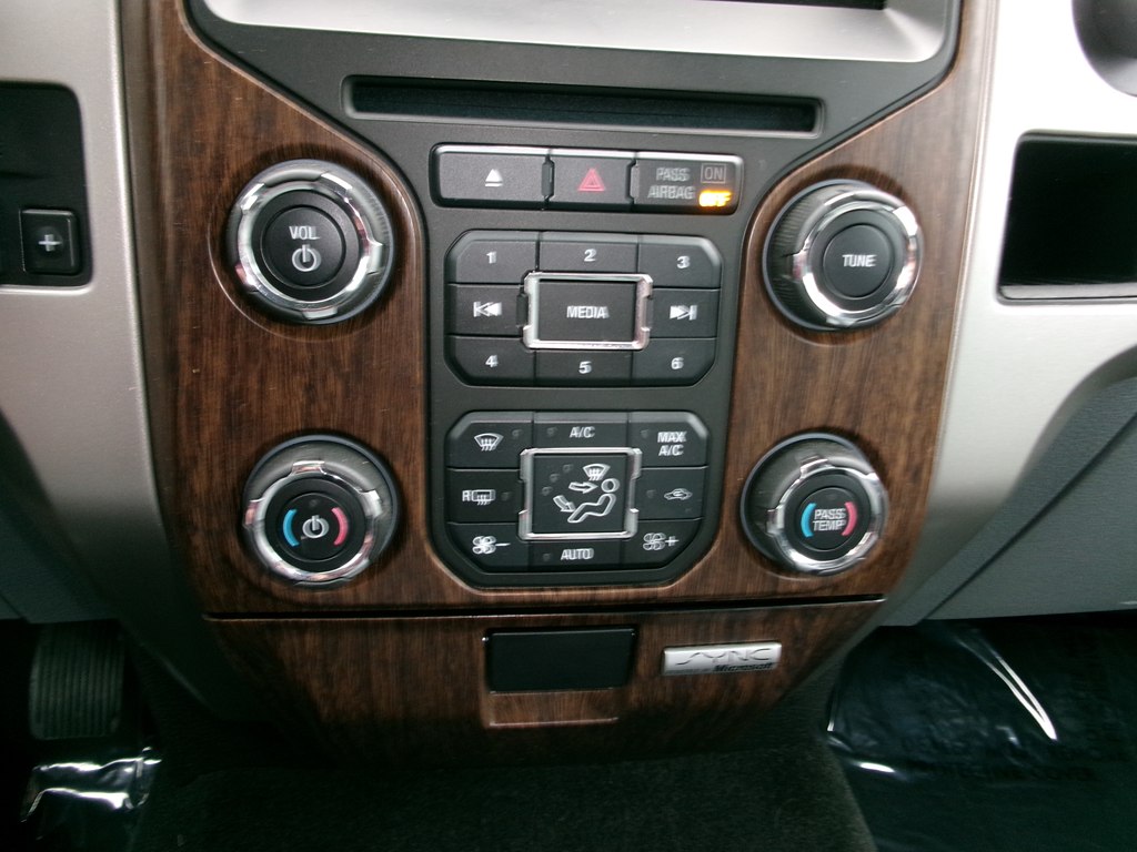 Photo 55 of this FORD F150