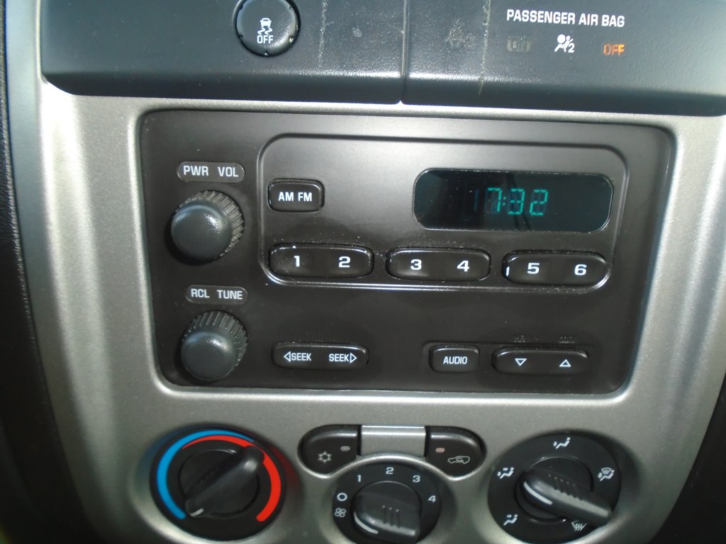 Photo 30 of this CHEVROLET COLORADO