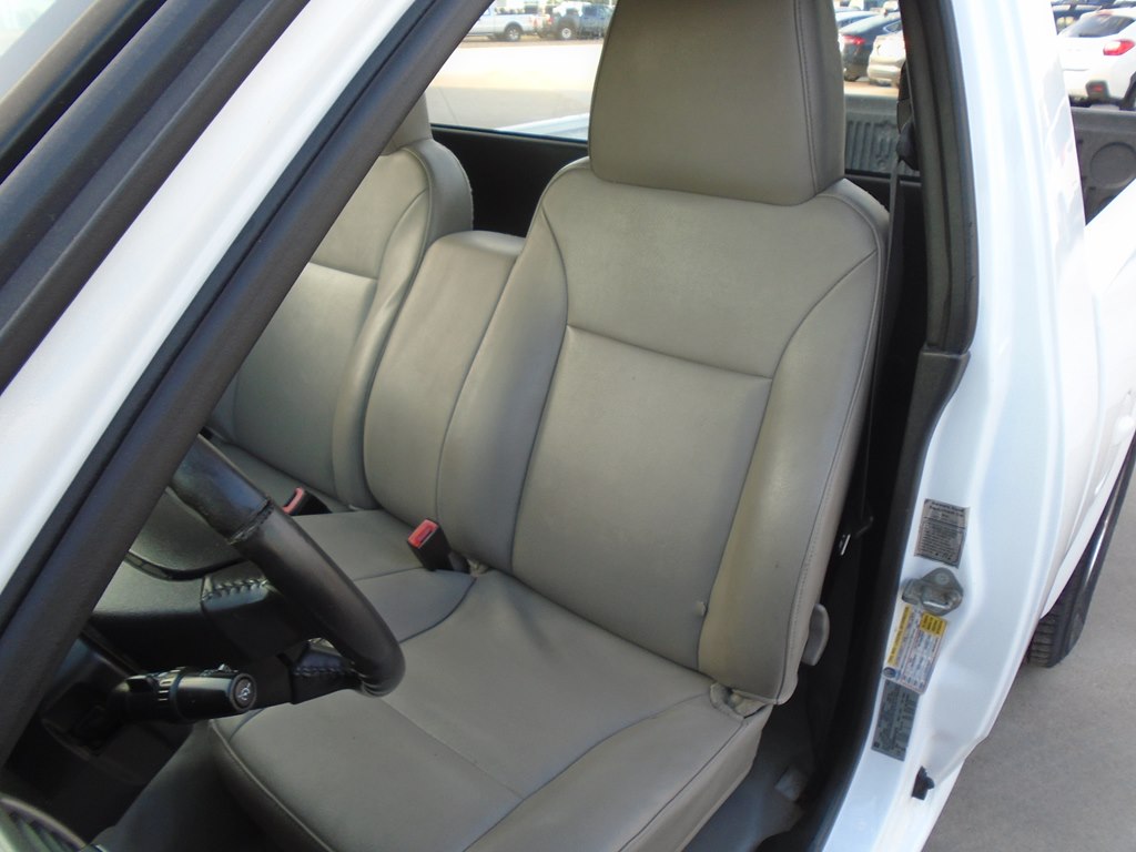 Photo 14 of this CHEVROLET COLORADO