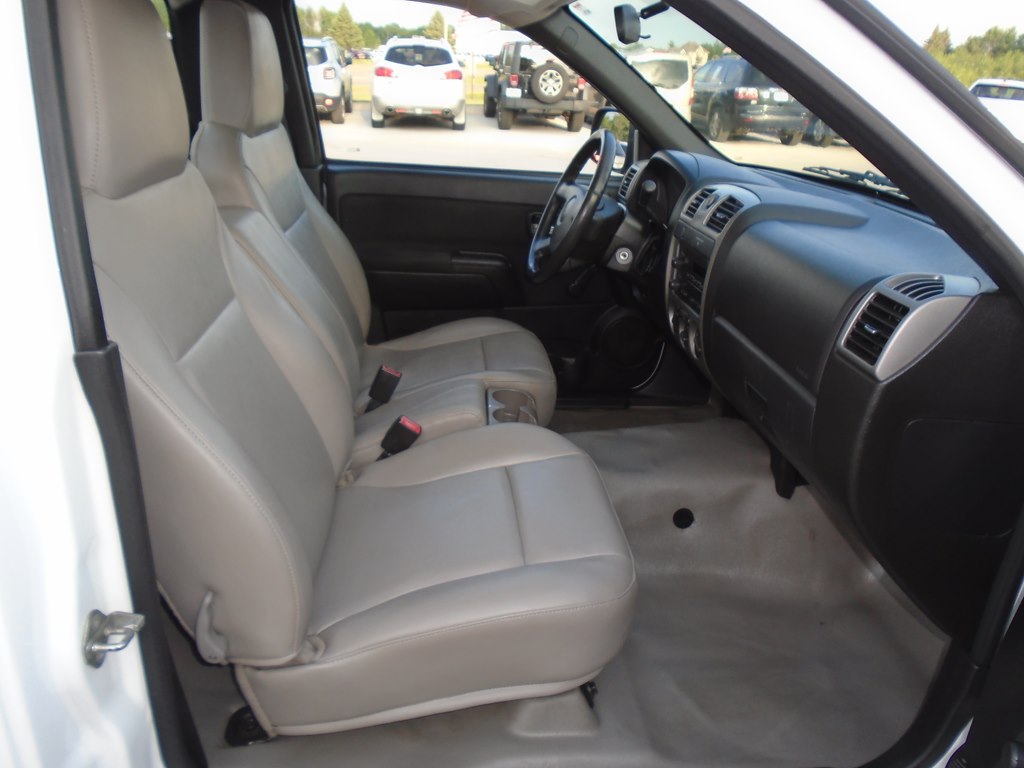 Photo 19 of this CHEVROLET COLORADO