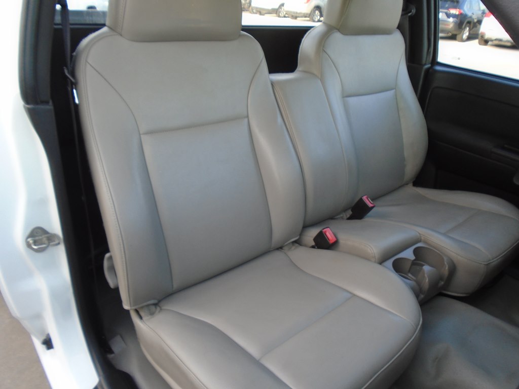 Photo 21 of this CHEVROLET COLORADO