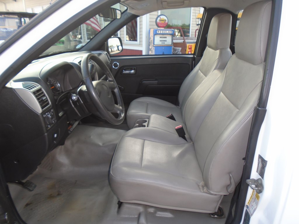 Photo 12 of this CHEVROLET COLORADO