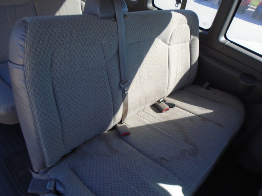 Photo 31 of this GMC SAVANA