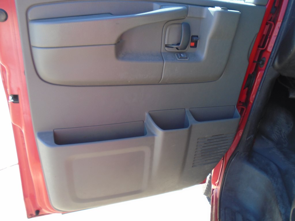 Photo 14 of this GMC SAVANA