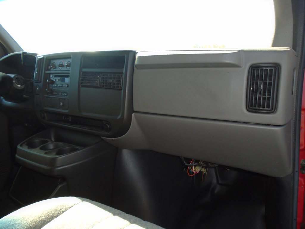 Photo 21 of this GMC SAVANA