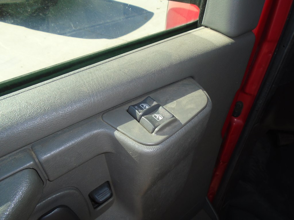 Photo 15 of this GMC SAVANA