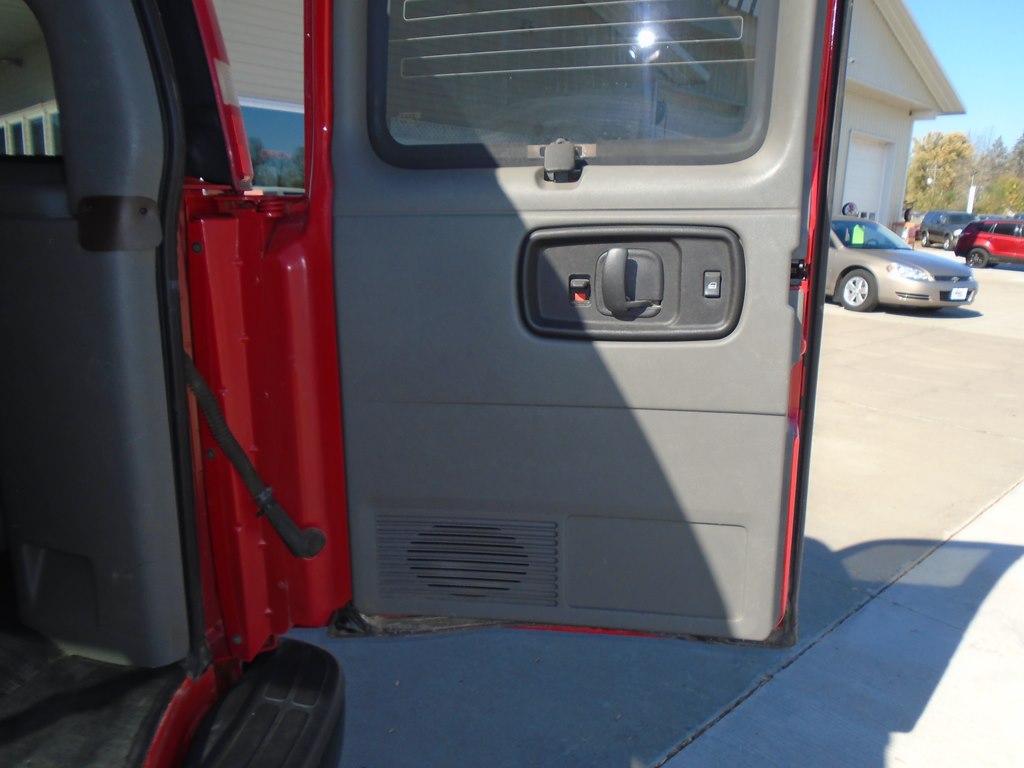 Photo 12 of this GMC SAVANA