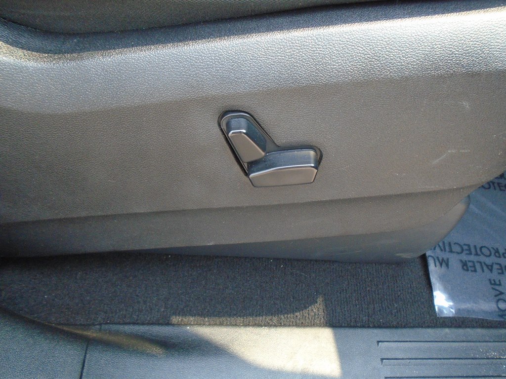 Photo 30 of this DODGE GRAND CARAVAN
