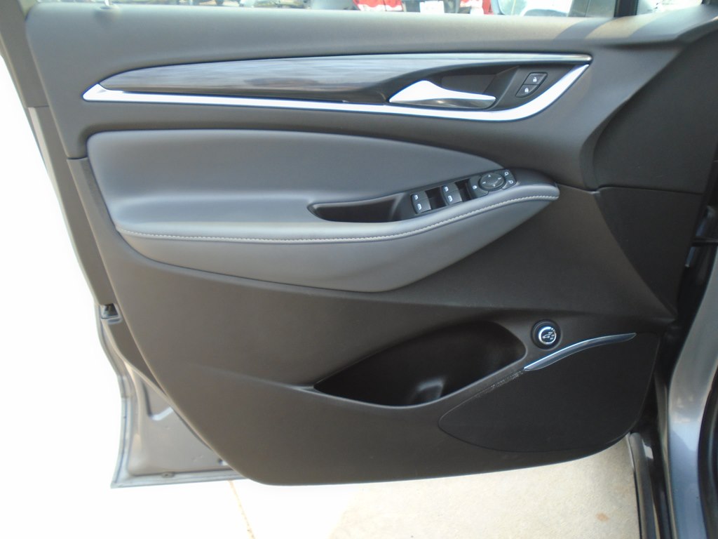 Photo 20 of this BUICK ENCLAVE