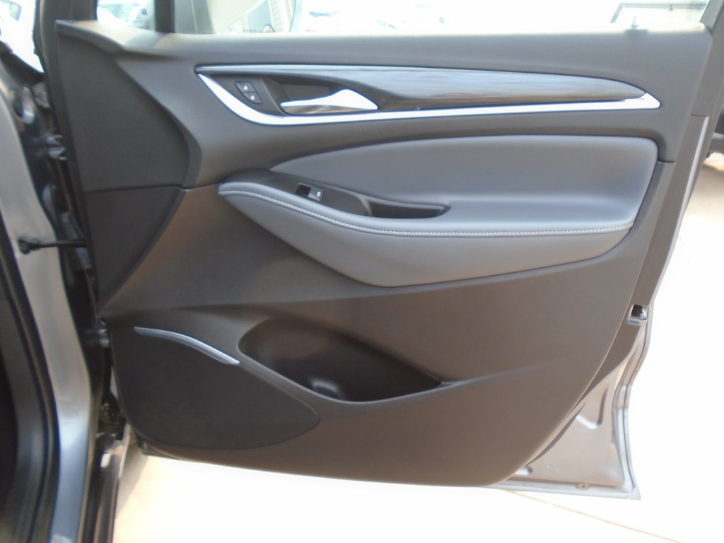 Photo 40 of this BUICK ENCLAVE