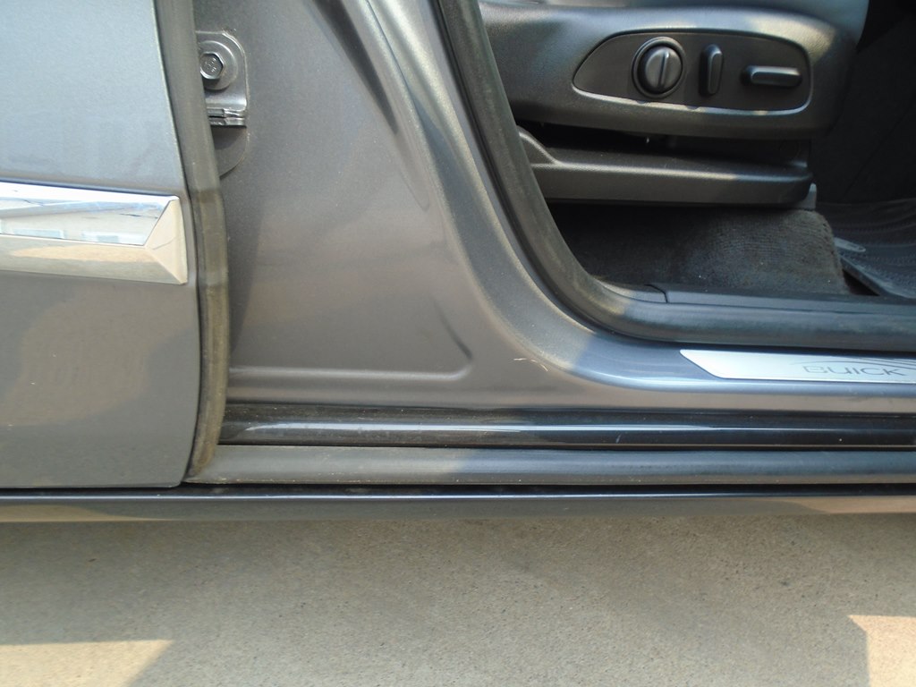 Photo 44 of this BUICK ENCLAVE