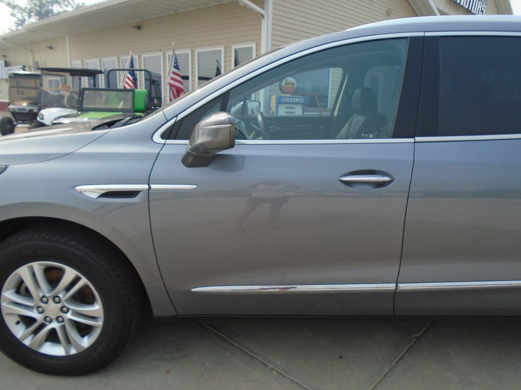Photo 3 of this BUICK ENCLAVE