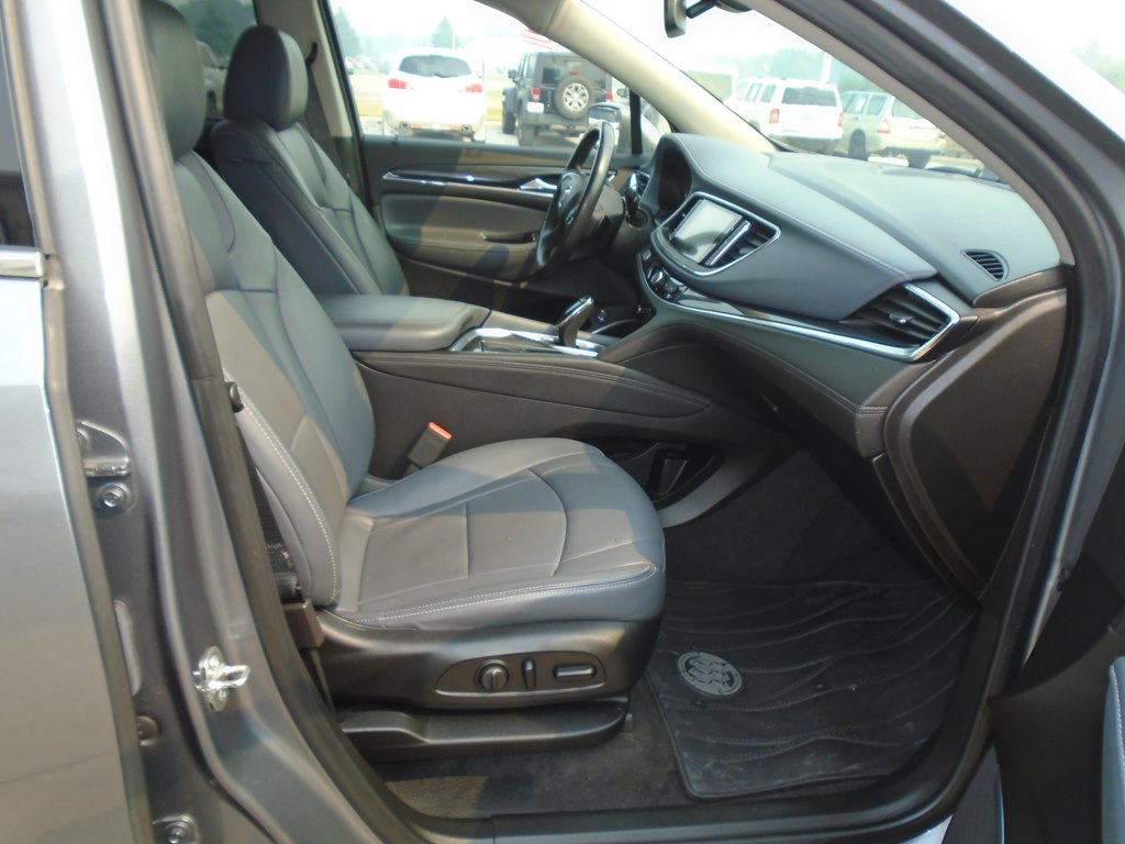 Photo 37 of this BUICK ENCLAVE