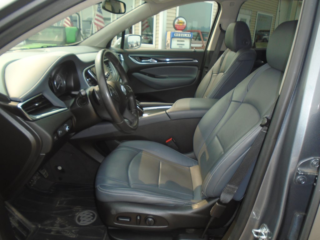Photo 18 of this BUICK ENCLAVE
