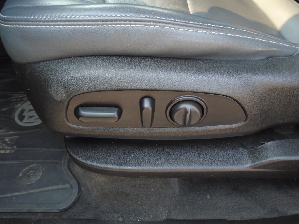 Photo 19 of this BUICK ENCLAVE