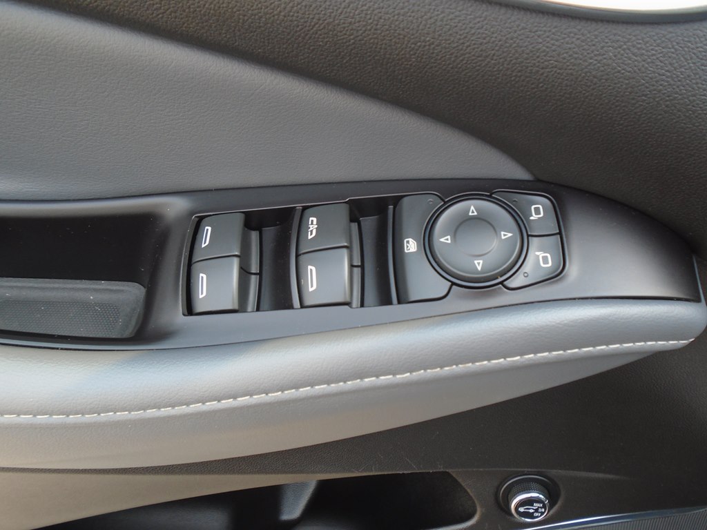 Photo 21 of this BUICK ENCLAVE