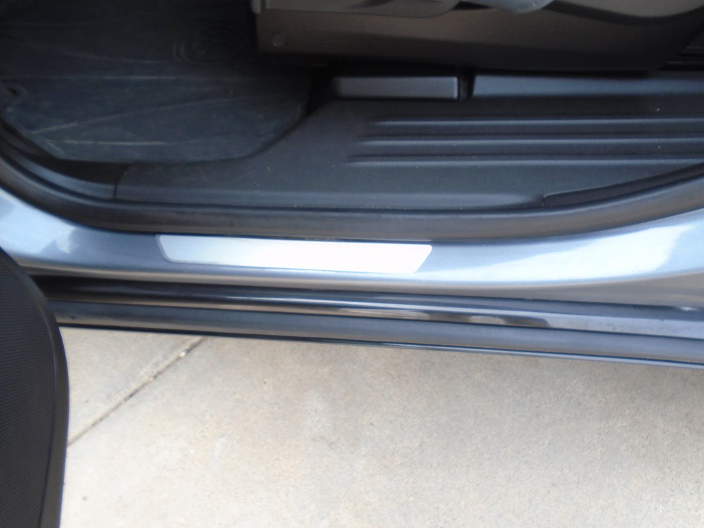 Photo 34 of this BUICK ENCLAVE