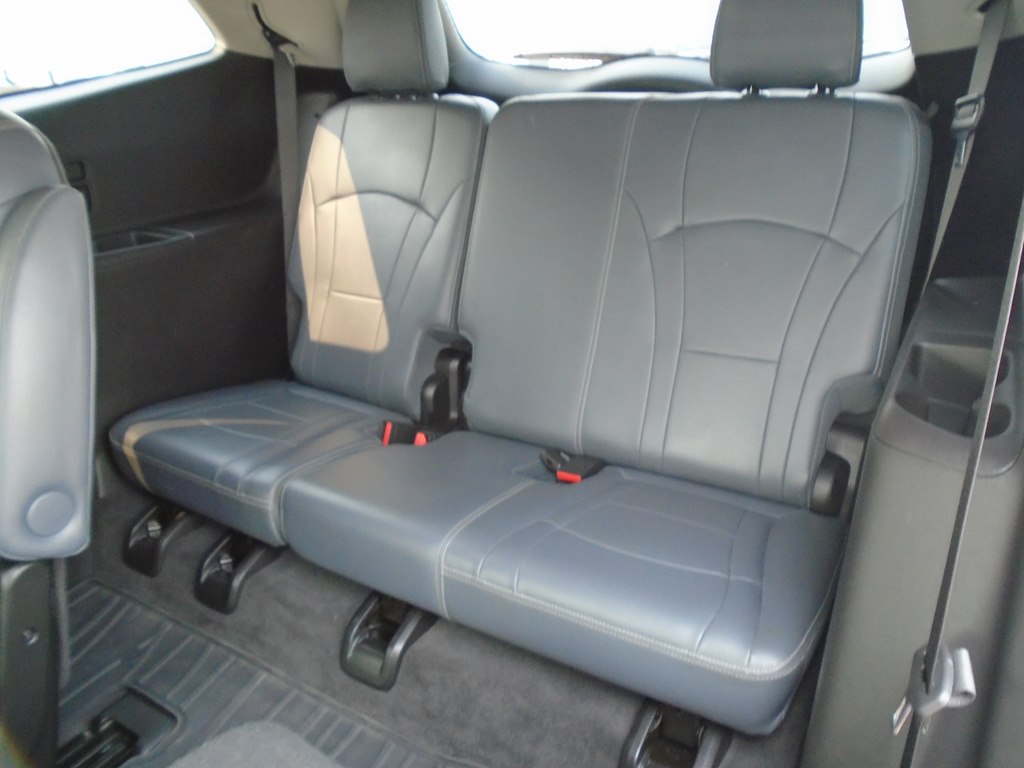 Photo 32 of this BUICK ENCLAVE