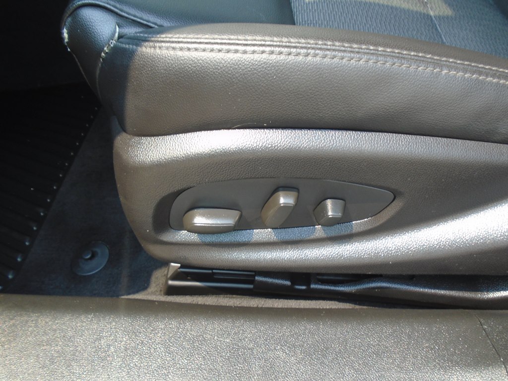 Photo 17 of this CHEVROLET IMPALA
