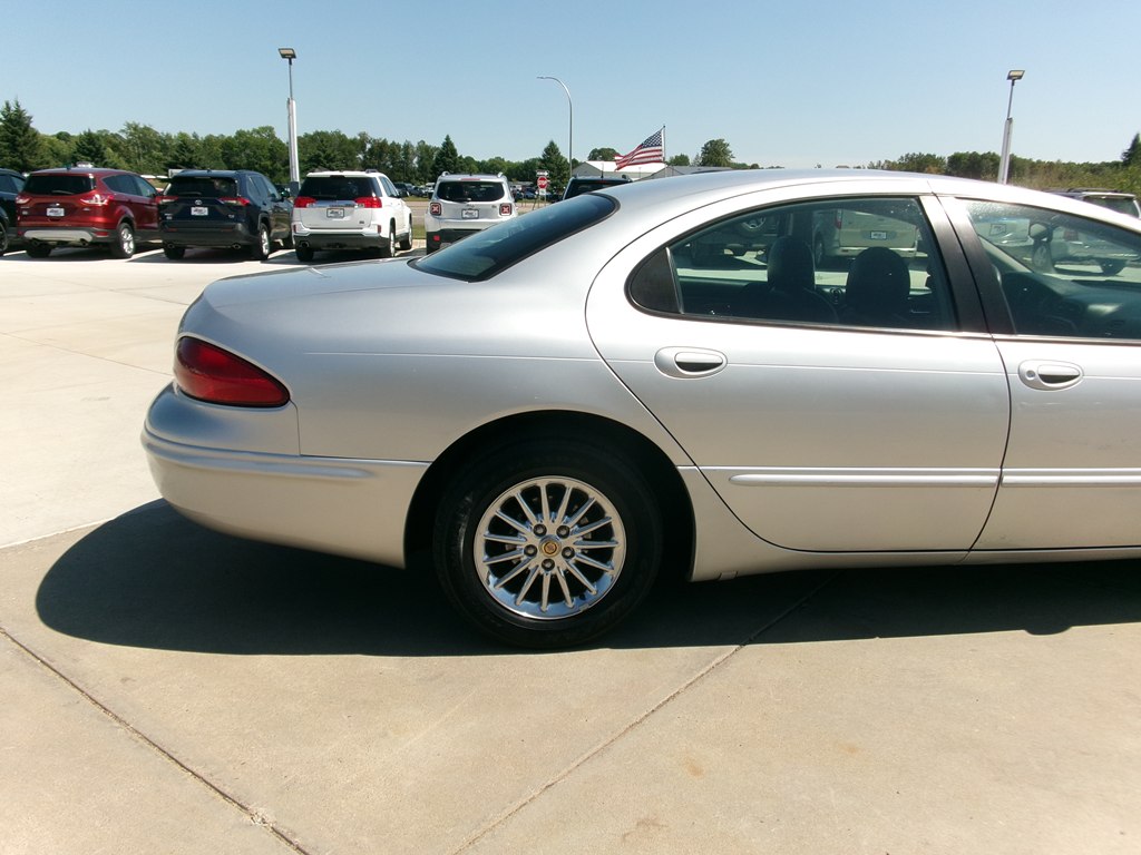 Photo 8 of this CHRYSLER CONCORDE