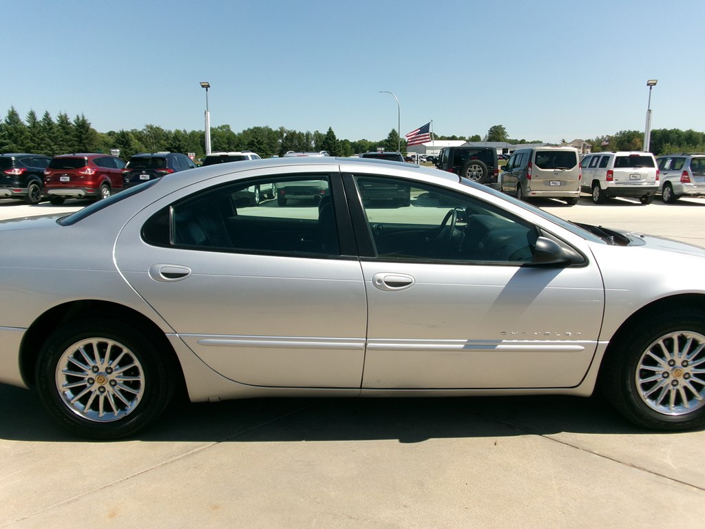 Photo 7 of this CHRYSLER CONCORDE