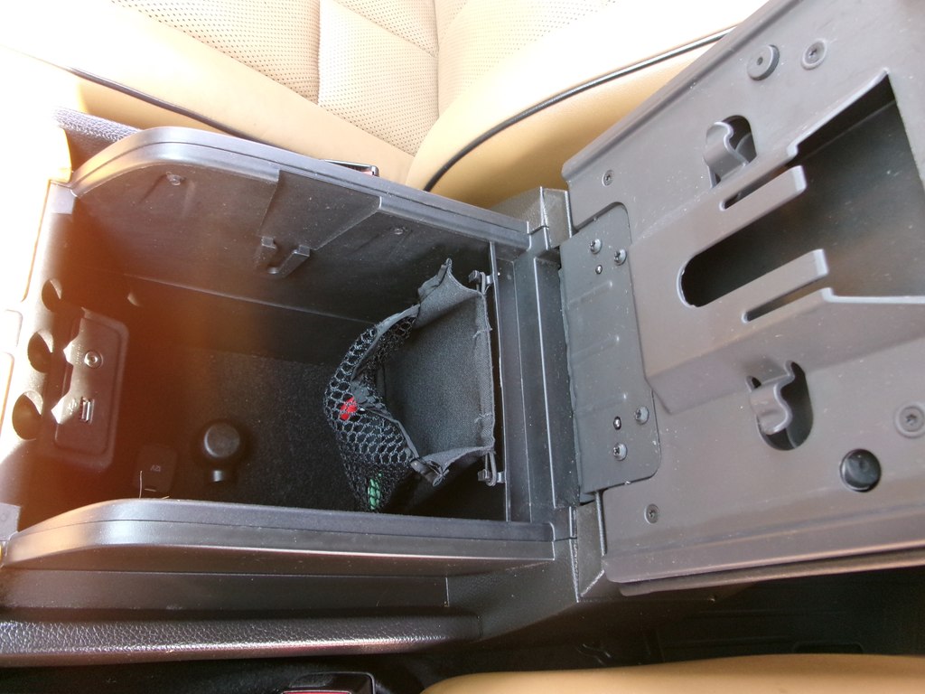 Photo 63 of this LINCOLN NAVIGATOR
