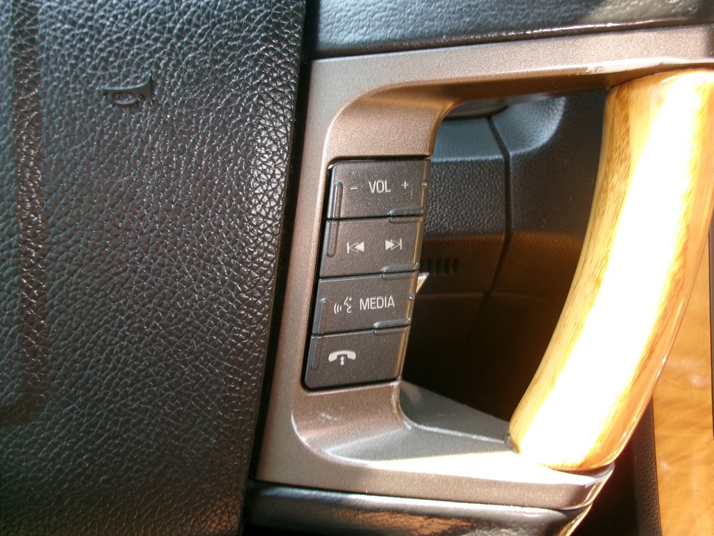 Photo 54 of this LINCOLN NAVIGATOR