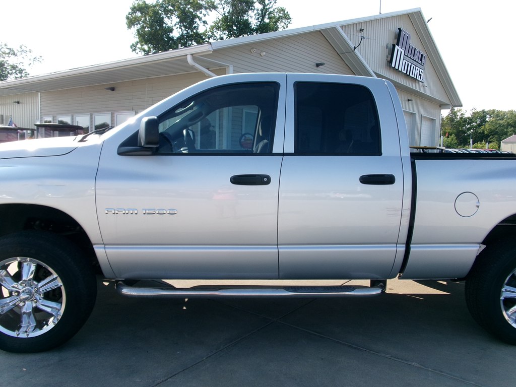 Photo 3 of this DODGE RAM 1500