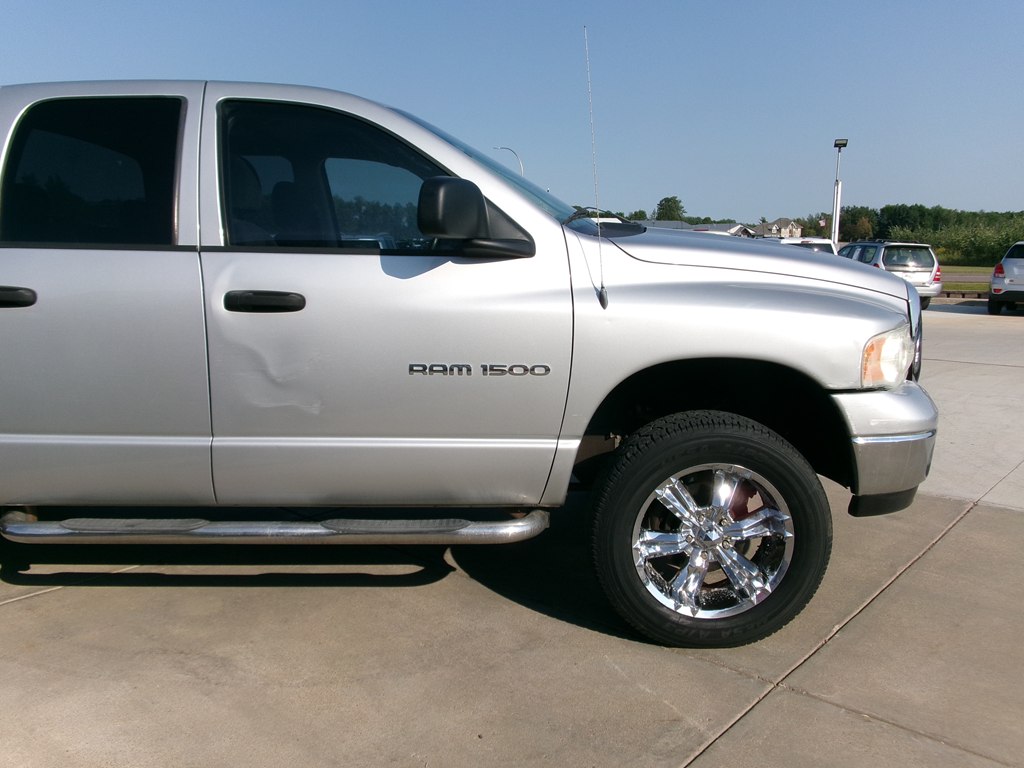 Photo 6 of this DODGE RAM 1500