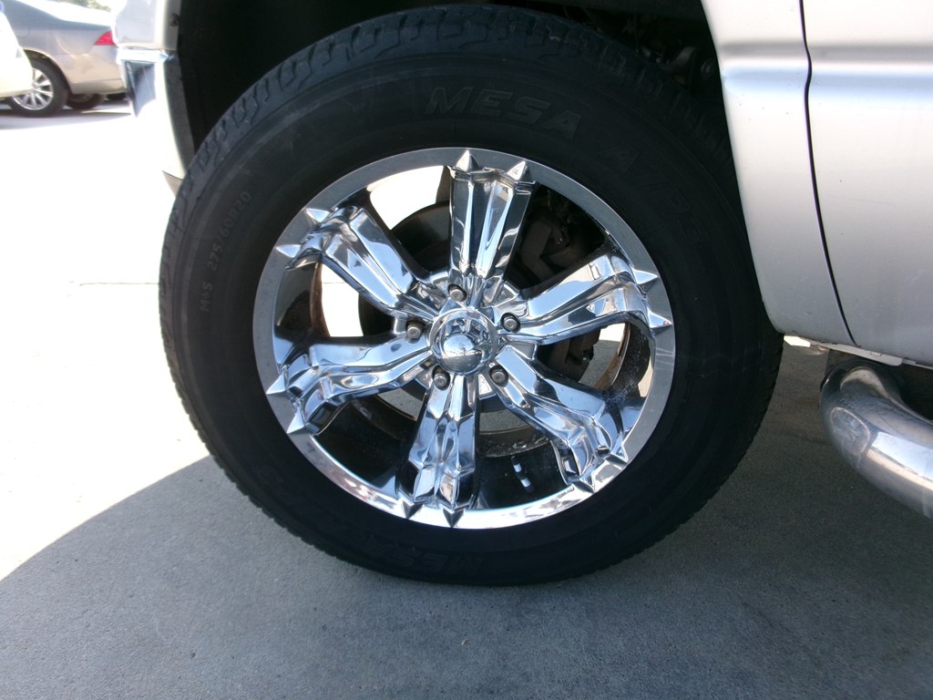 Photo 50 of this DODGE RAM 1500