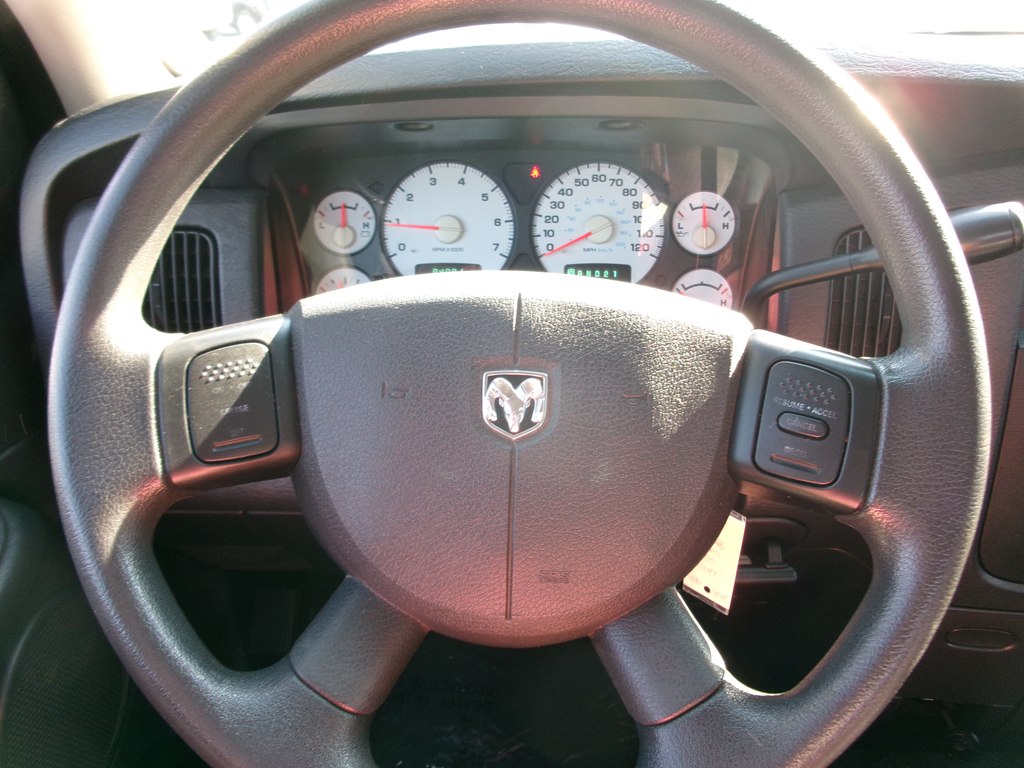 Photo 39 of this DODGE RAM 1500