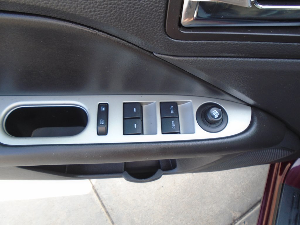 Photo 16 of this FORD FUSION