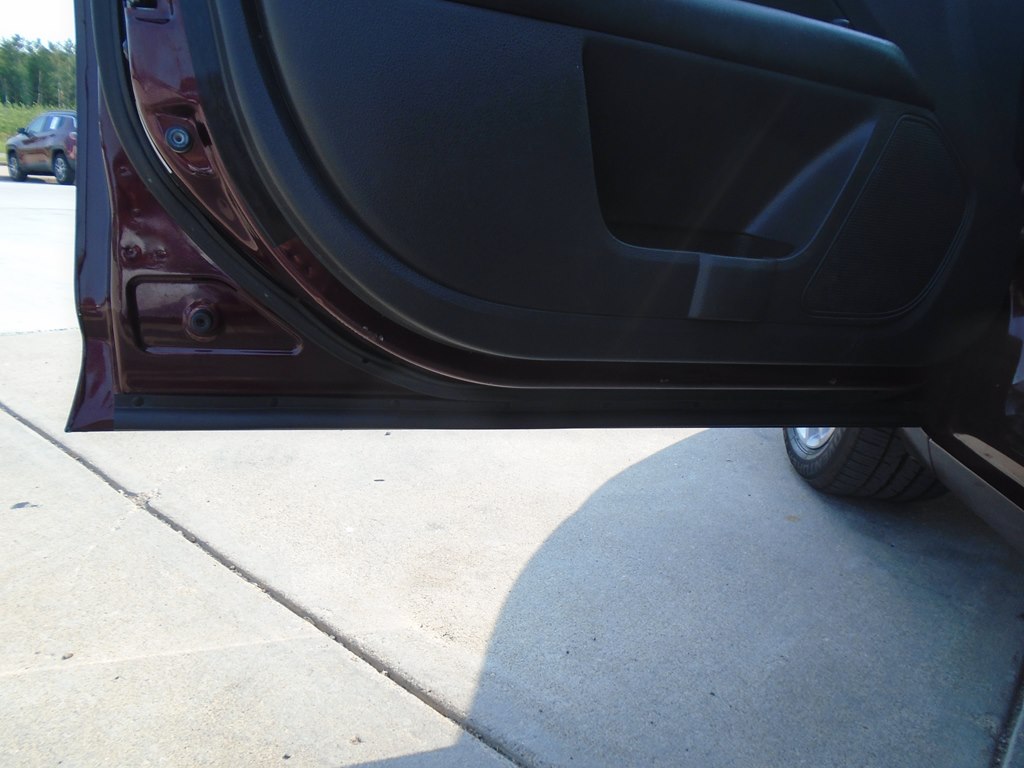 Photo 21 of this FORD FUSION