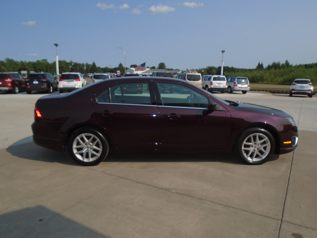 Photo 7 of this FORD FUSION