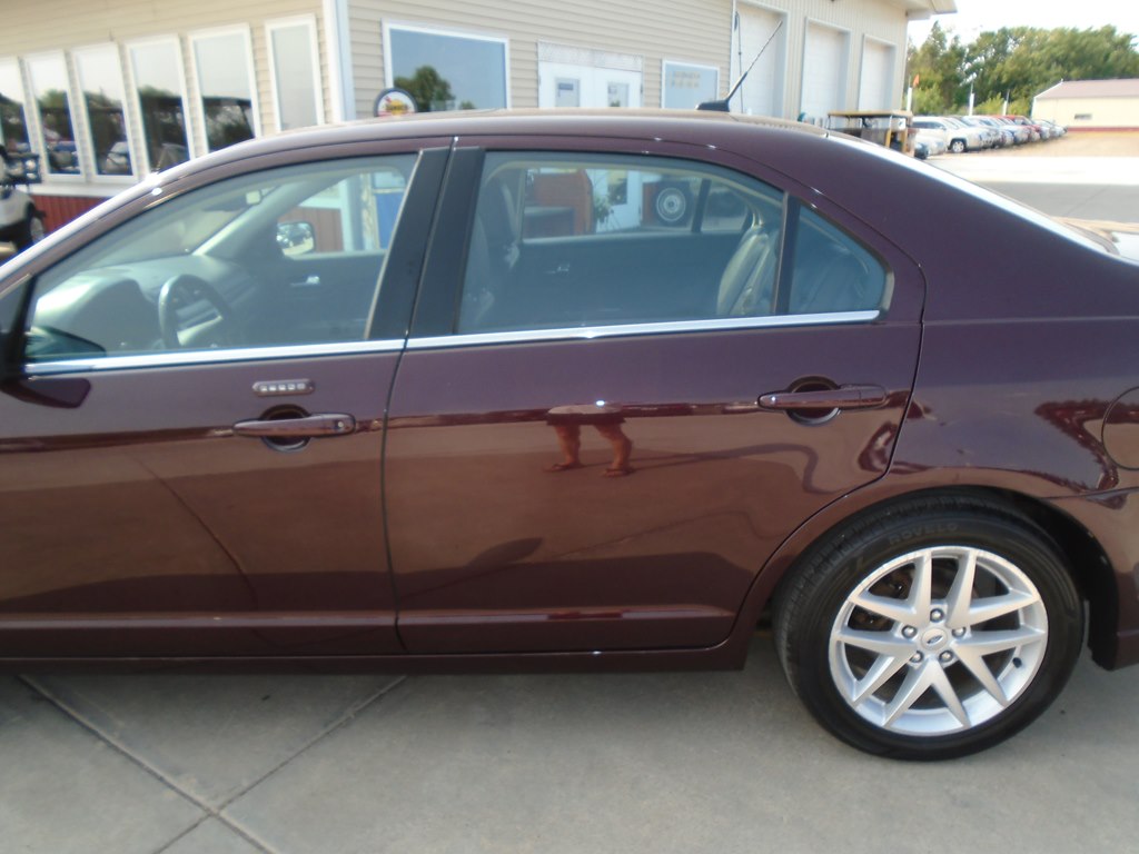 Photo 4 of this FORD FUSION