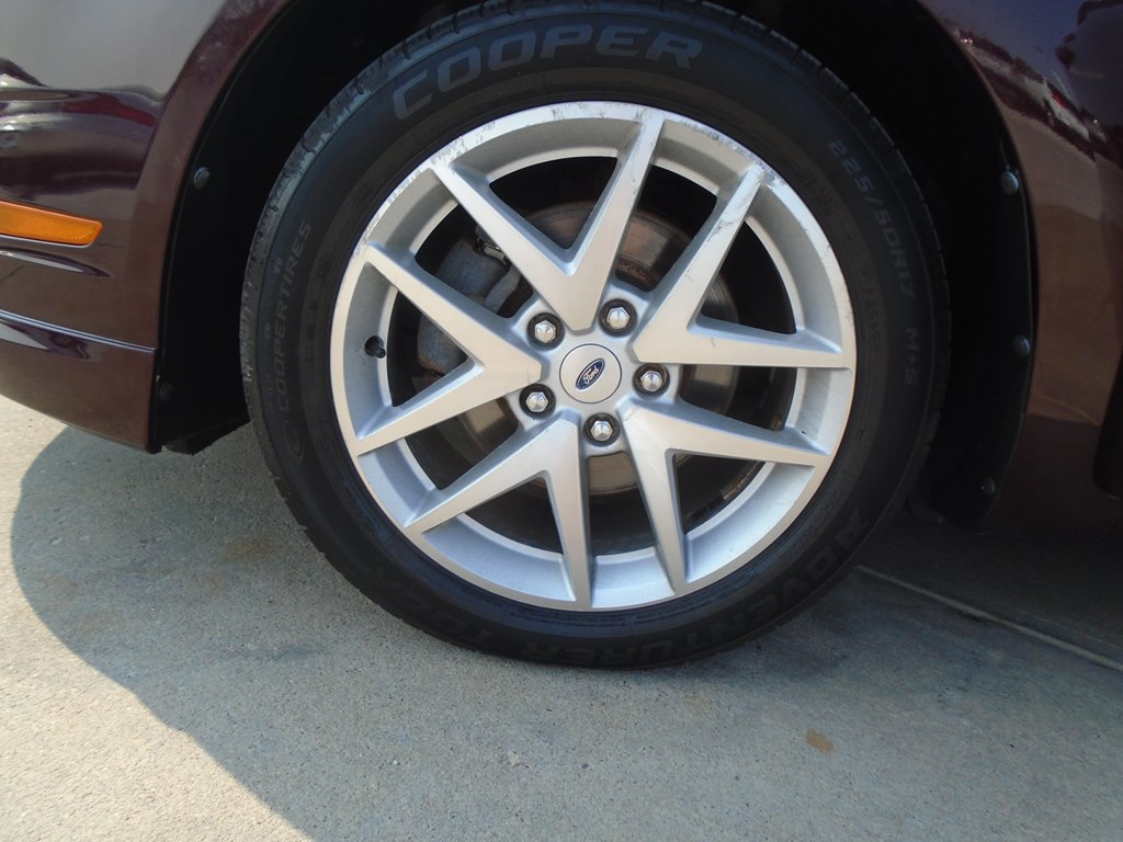 Photo 60 of this FORD FUSION