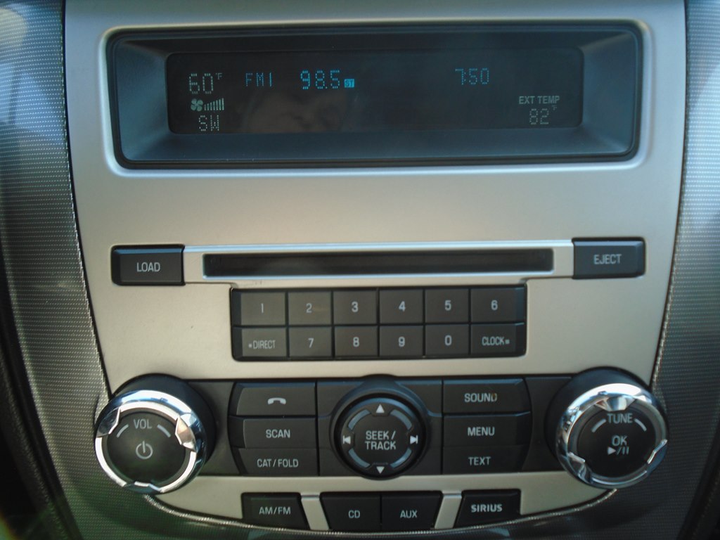 Photo 52 of this FORD FUSION