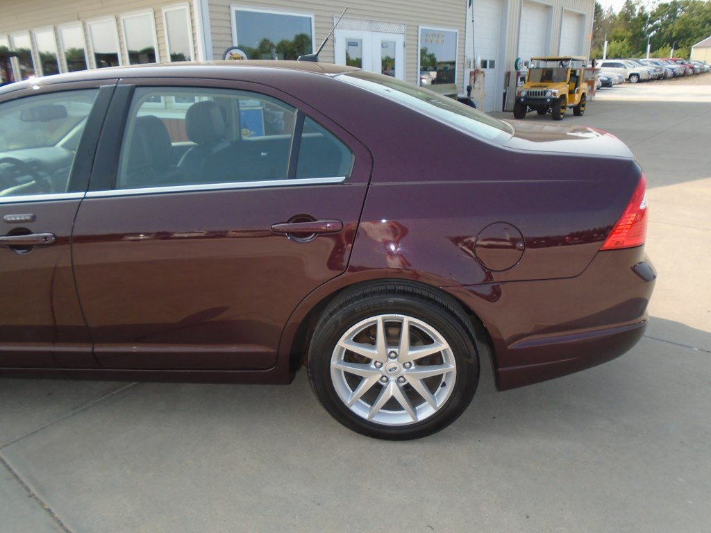 Photo 5 of this FORD FUSION