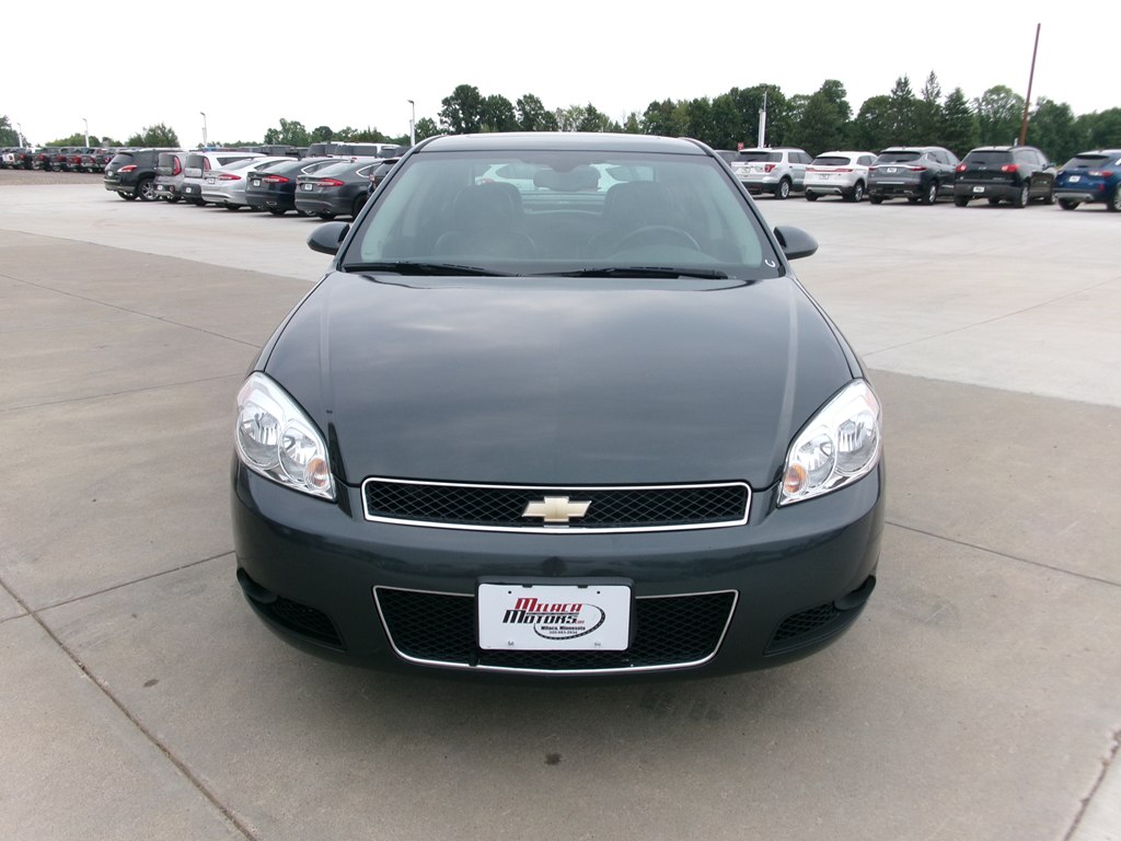 Photo 9 of this CHEVROLET IMPALA LIMITED