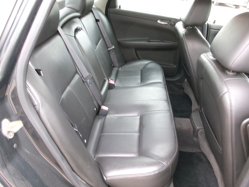 Photo 34 of this CHEVROLET IMPALA LIMITED
