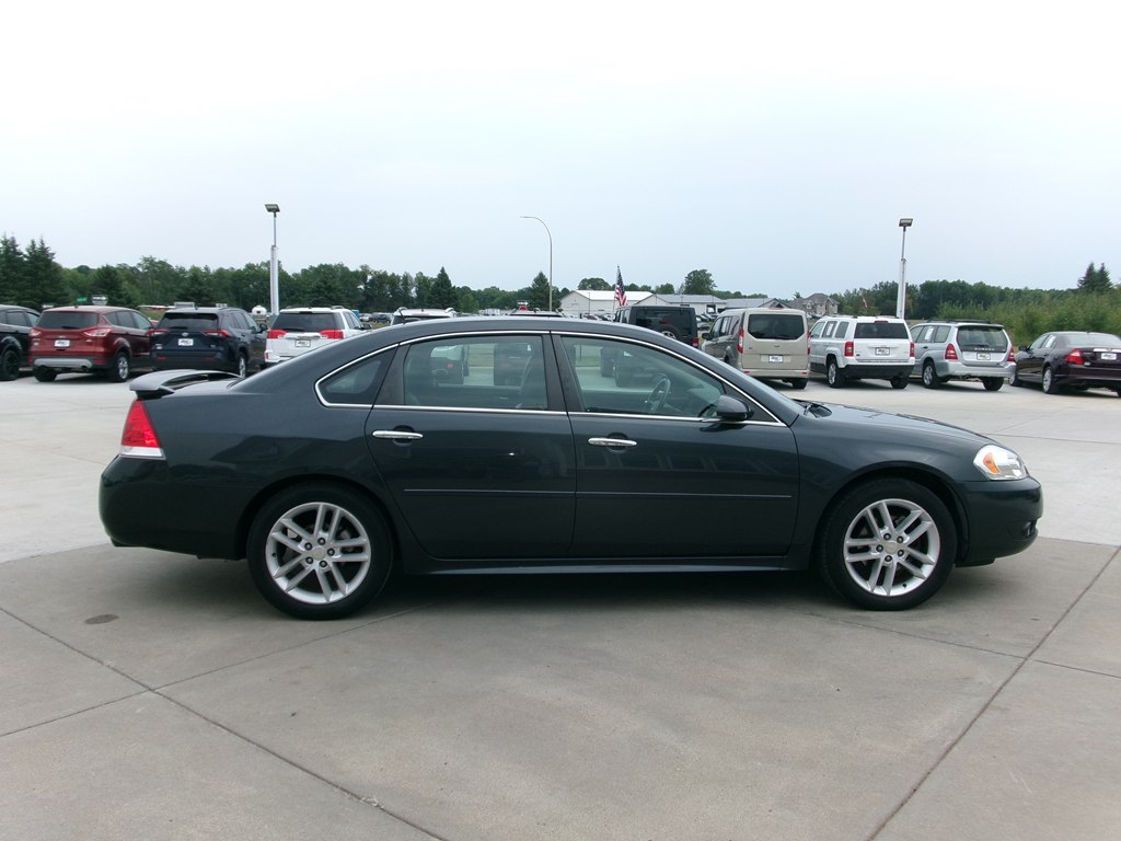 Photo 5 of this CHEVROLET IMPALA LIMITED