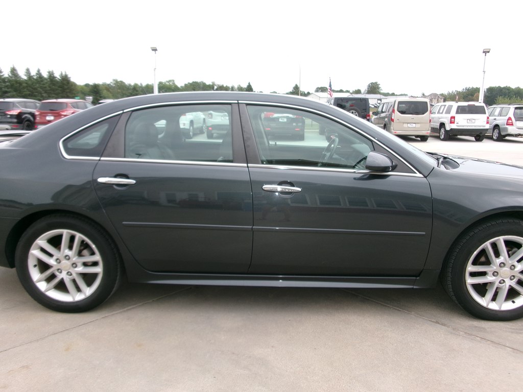 Photo 7 of this CHEVROLET IMPALA LIMITED