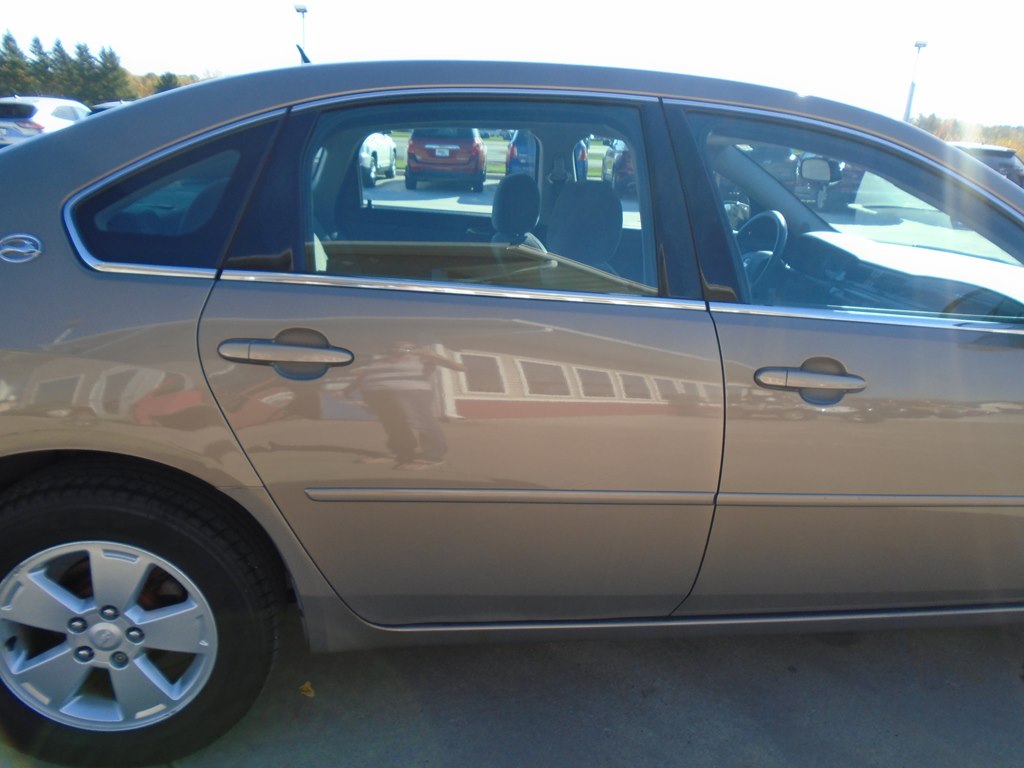 Photo 10 of this CHEVROLET IMPALA