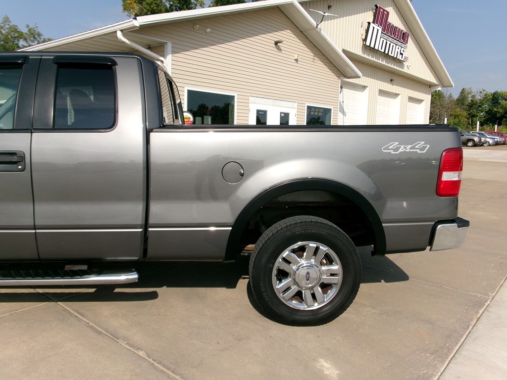 Photo 4 of this FORD F150